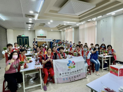 113年度心靈成長手作課程-療愈盆栽DIY (5)