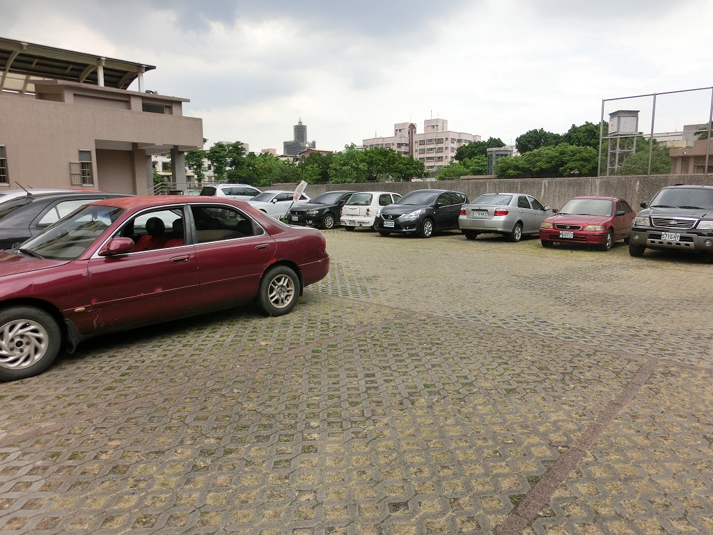 汽車停車場