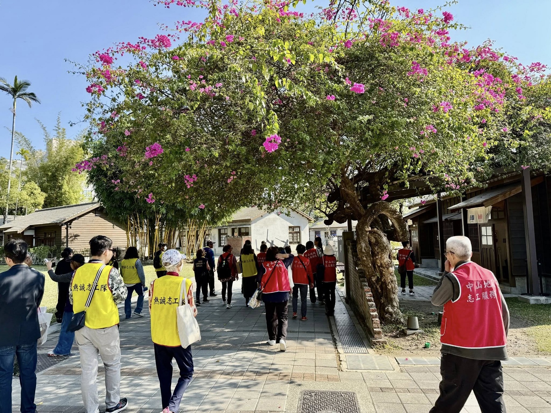 參觀園區.jpg