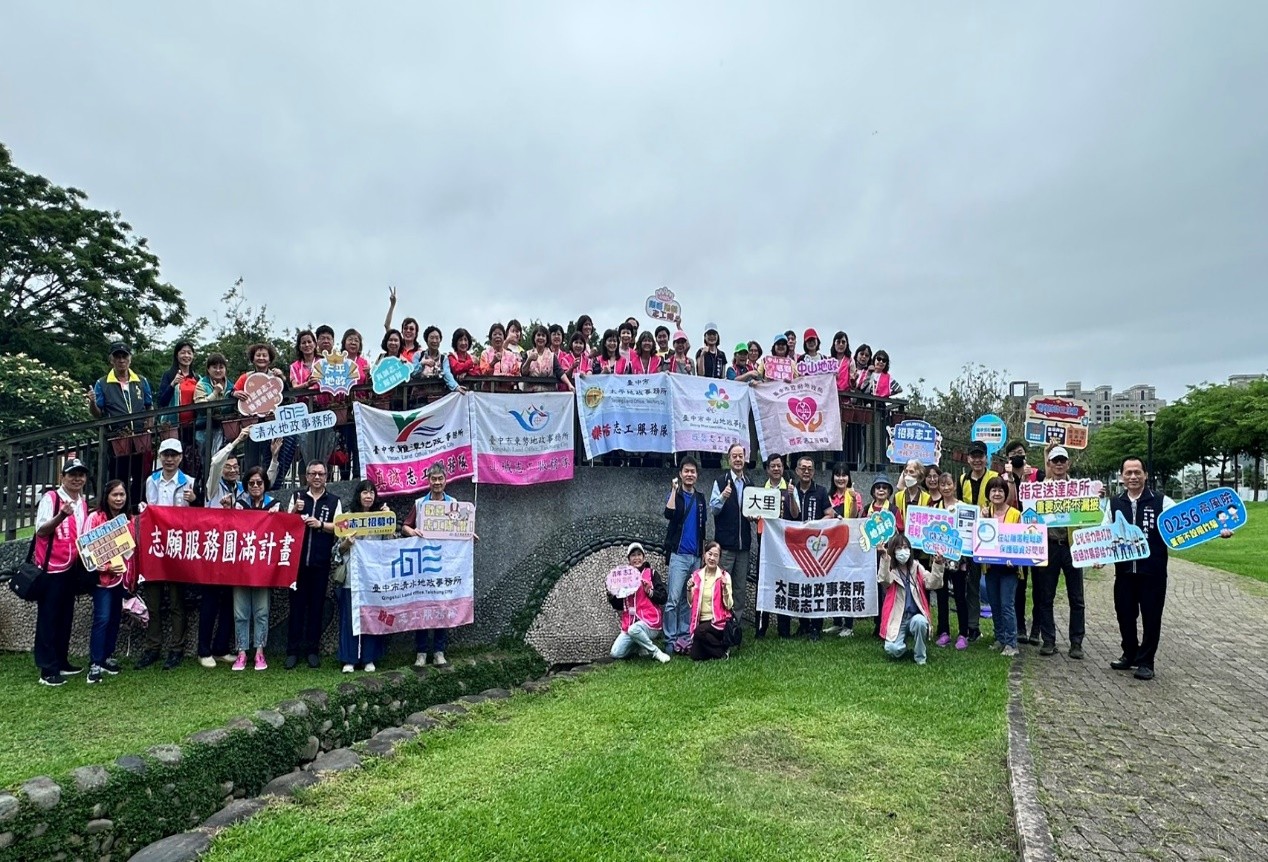 志願服務圓滿計畫活動於新都生態公園大合照.jpg