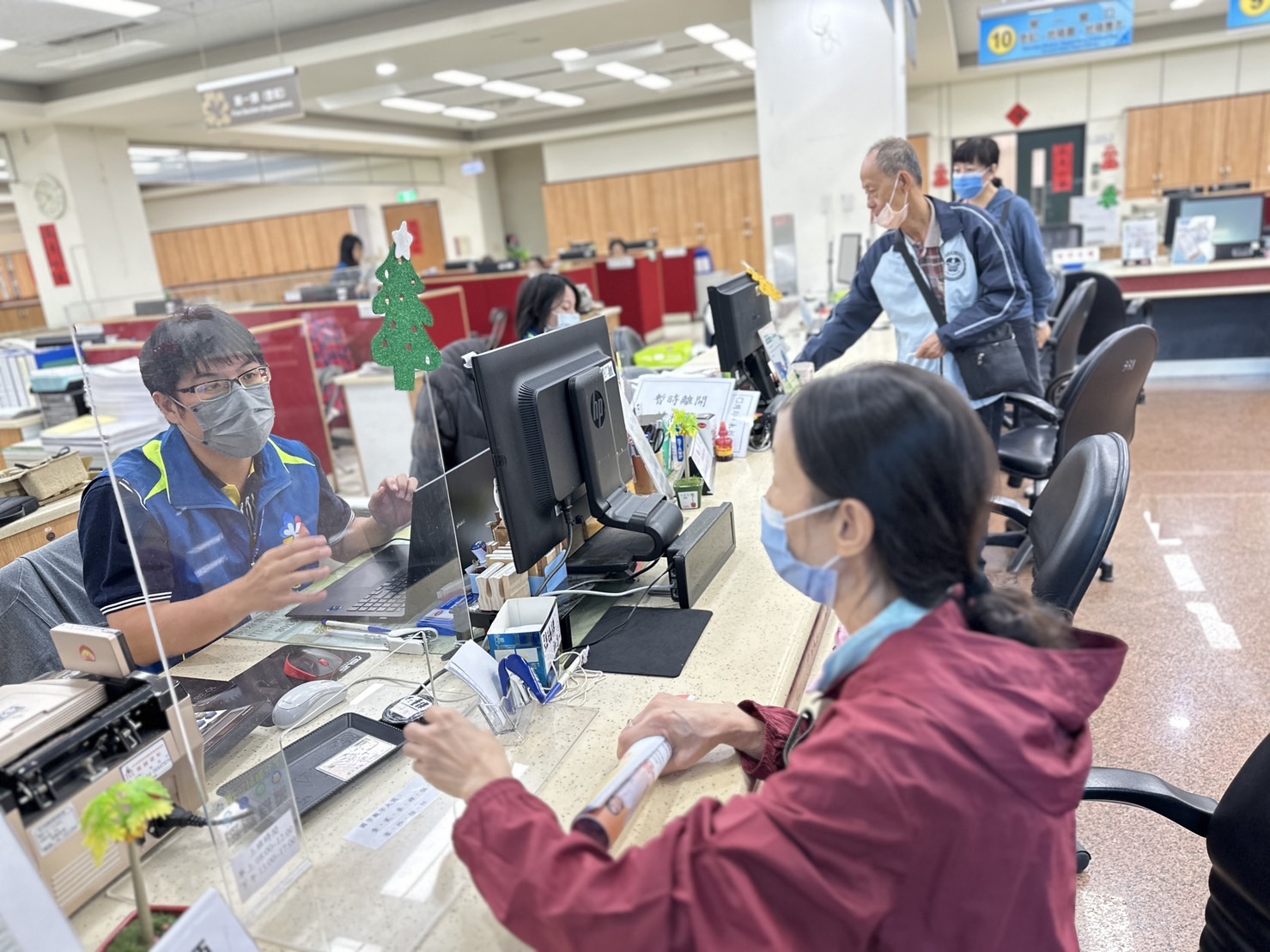 為民解說換狀作業服務